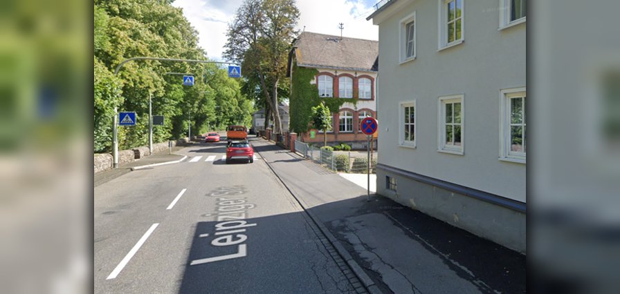 Bild von Straße vor der Grundschule Am Schloss